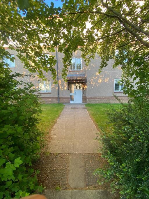 Apartment With Parking, Close To The Raigmore Hospital Inverness Esterno foto