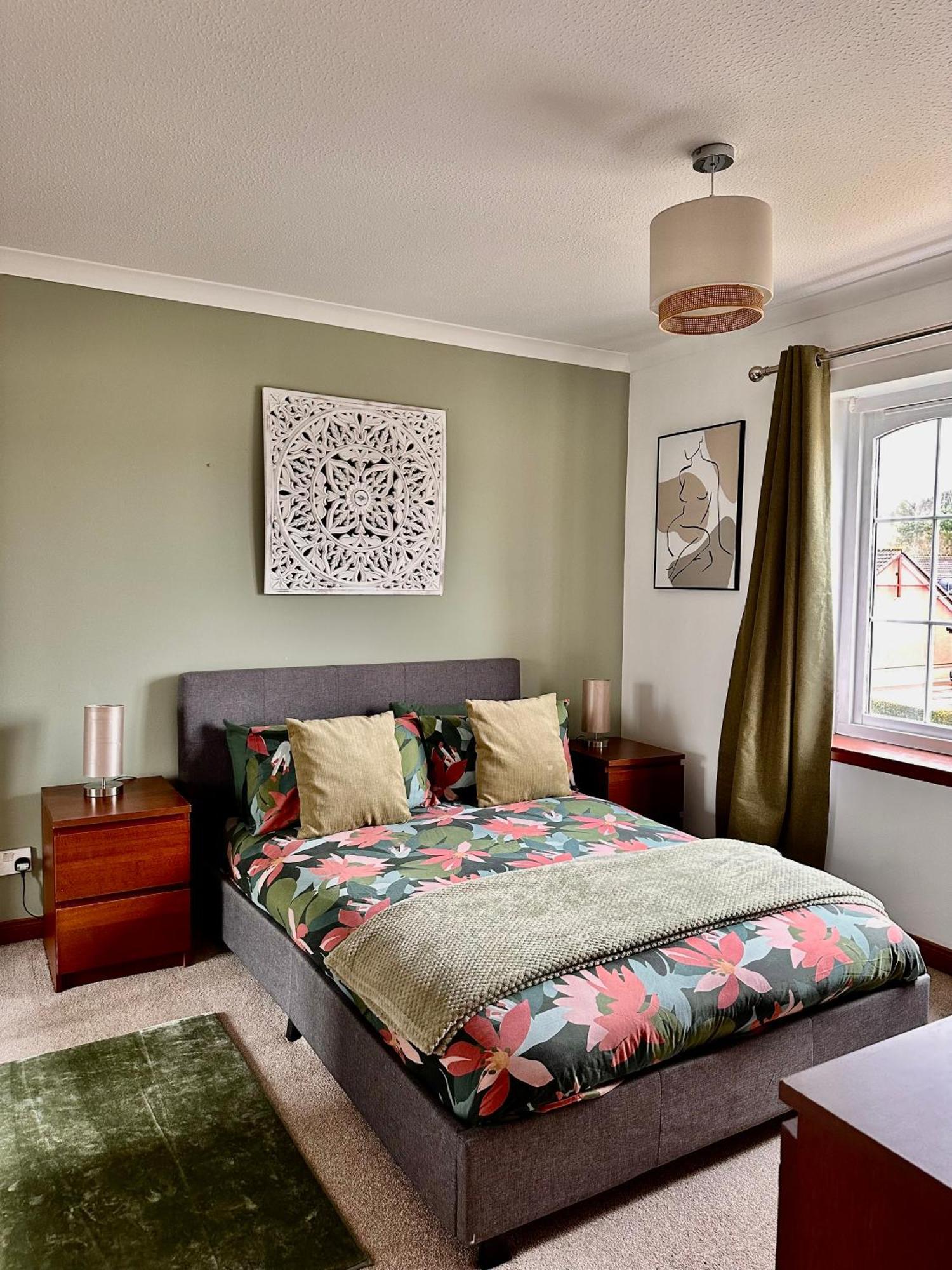 Apartment With Parking, Close To The Raigmore Hospital Inverness Esterno foto