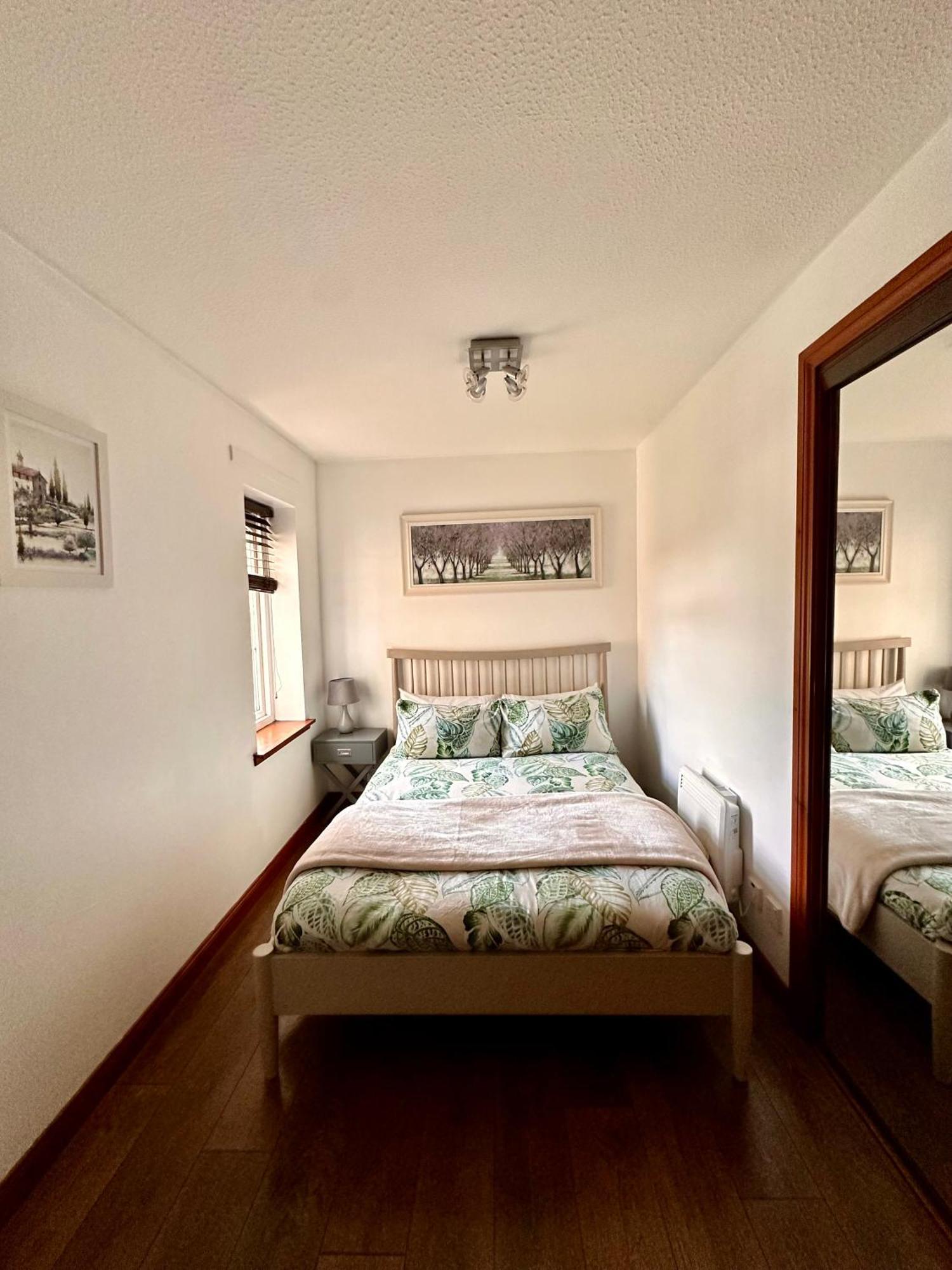 Apartment With Parking, Close To The Raigmore Hospital Inverness Esterno foto